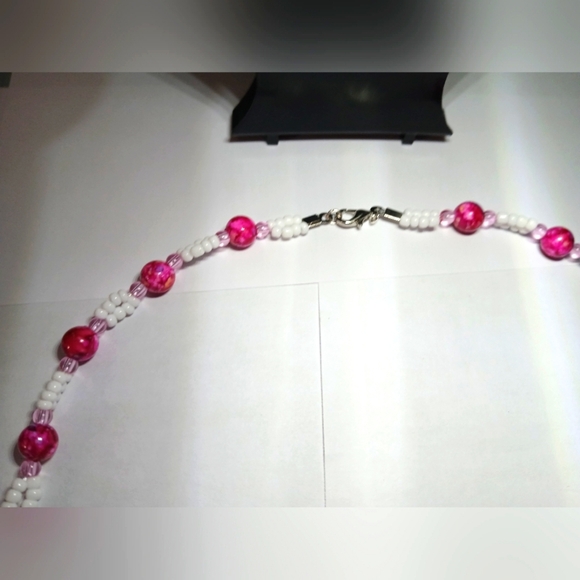 Bold Pink and White Beaded Necklace - Picture 3 of 4